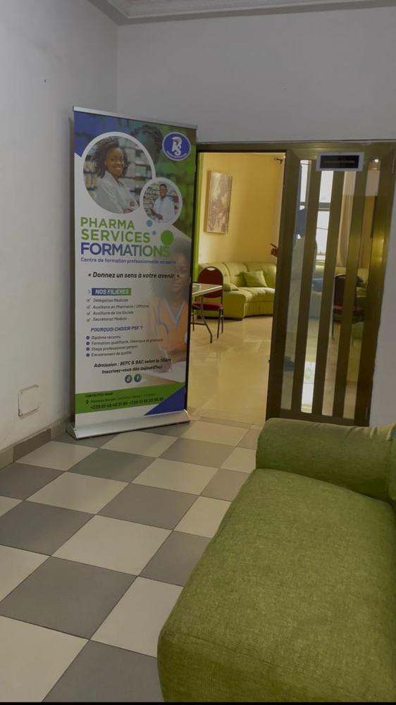Espace d'accueil de Pharma Services Formations à Cotonou