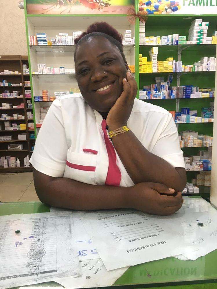Judith, auxiliaire en pharmacie formée à PSF